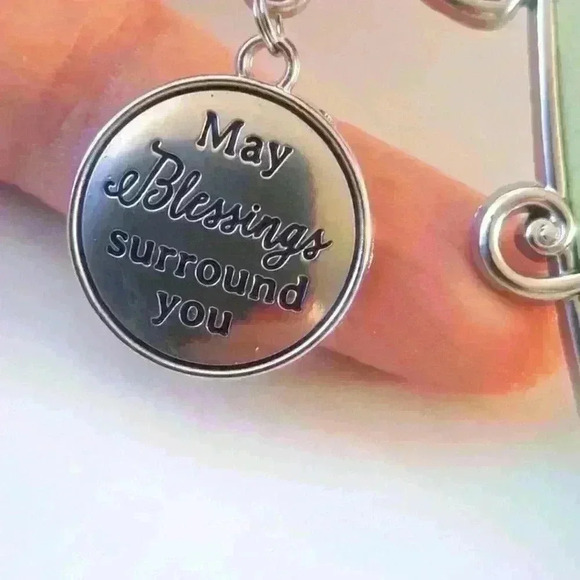 🎄 🎄 🎄 CHRISTMAS 🎁 🎁 🎁 🎁 Angel ornament ,  keychain - Picture 8 of 8